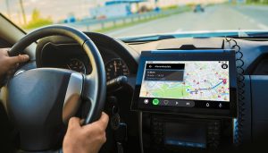 Navigasi Mobil dan Aplikasi Peta